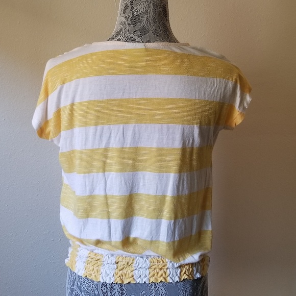 Top - Picture 2 of 2